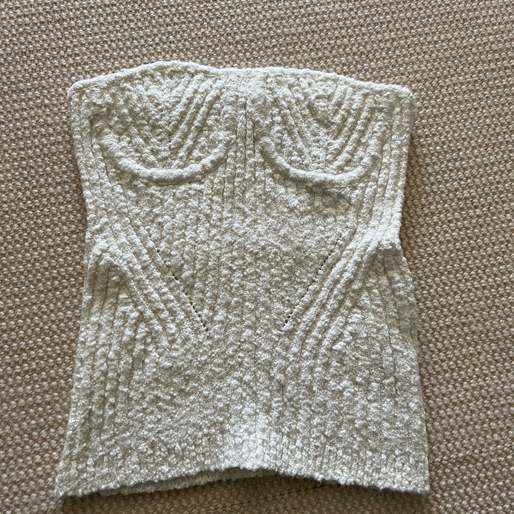 Textured Strapless Top